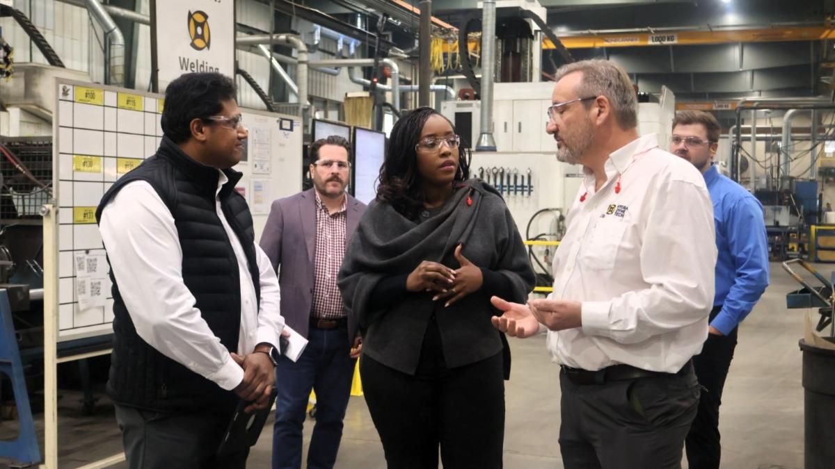 London Inc. Weekly weekly London Inc. Weekly