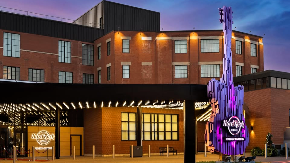 London Inc. Weekly weekly London Inc. Weekly