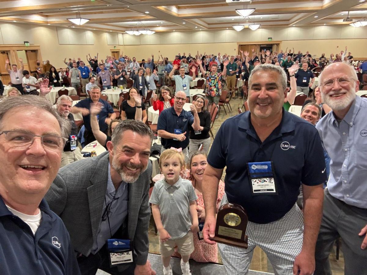 Mike Notarius Lifetime Achievement Award