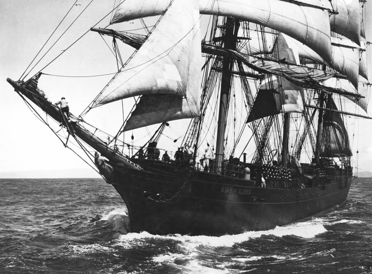 sailing ship Star of Alaska underway