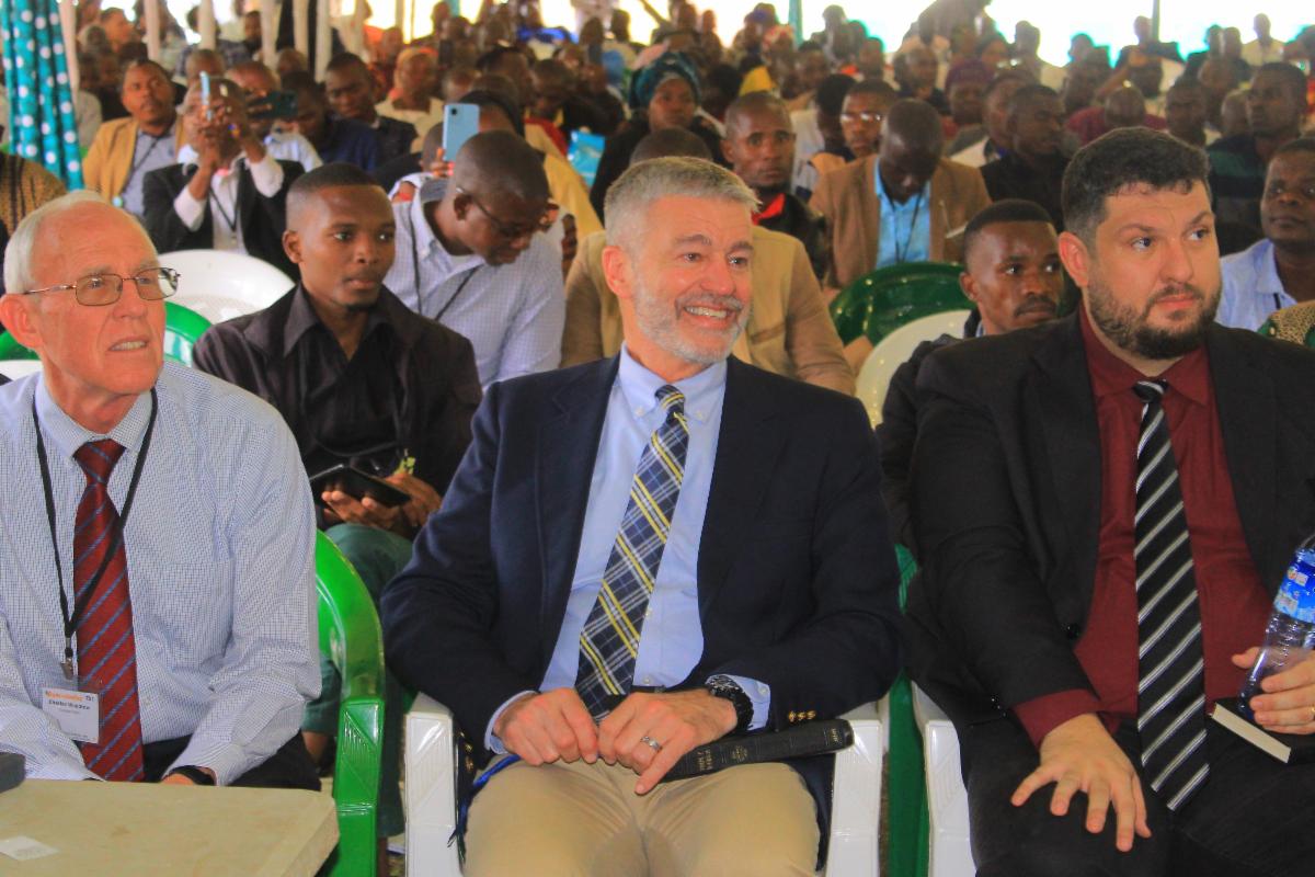 Paul Washer sitting in CF 2025