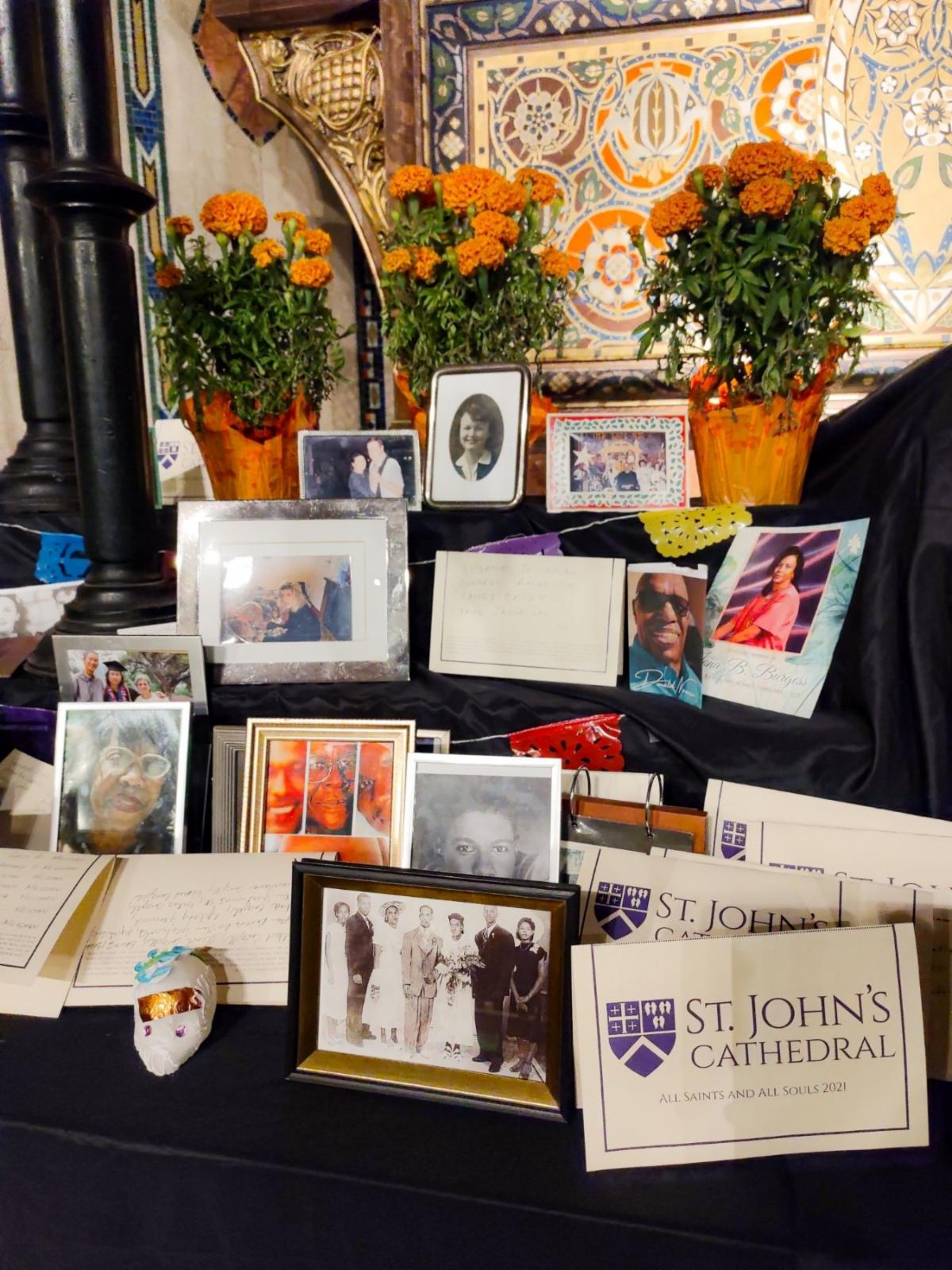 Ofrenda Mementos 2021.jpg