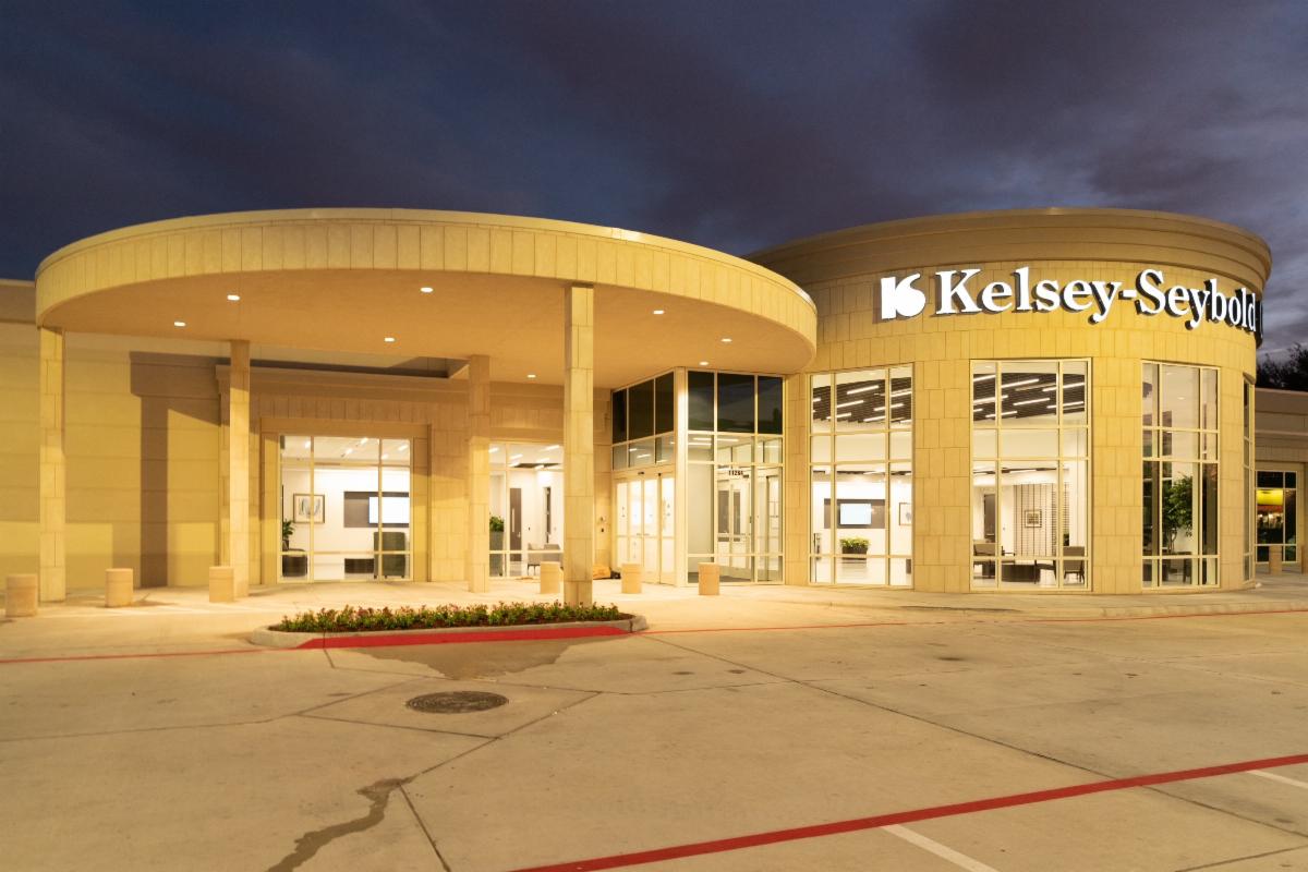 The Wire KelseySeybold Opens Westchase Clinic