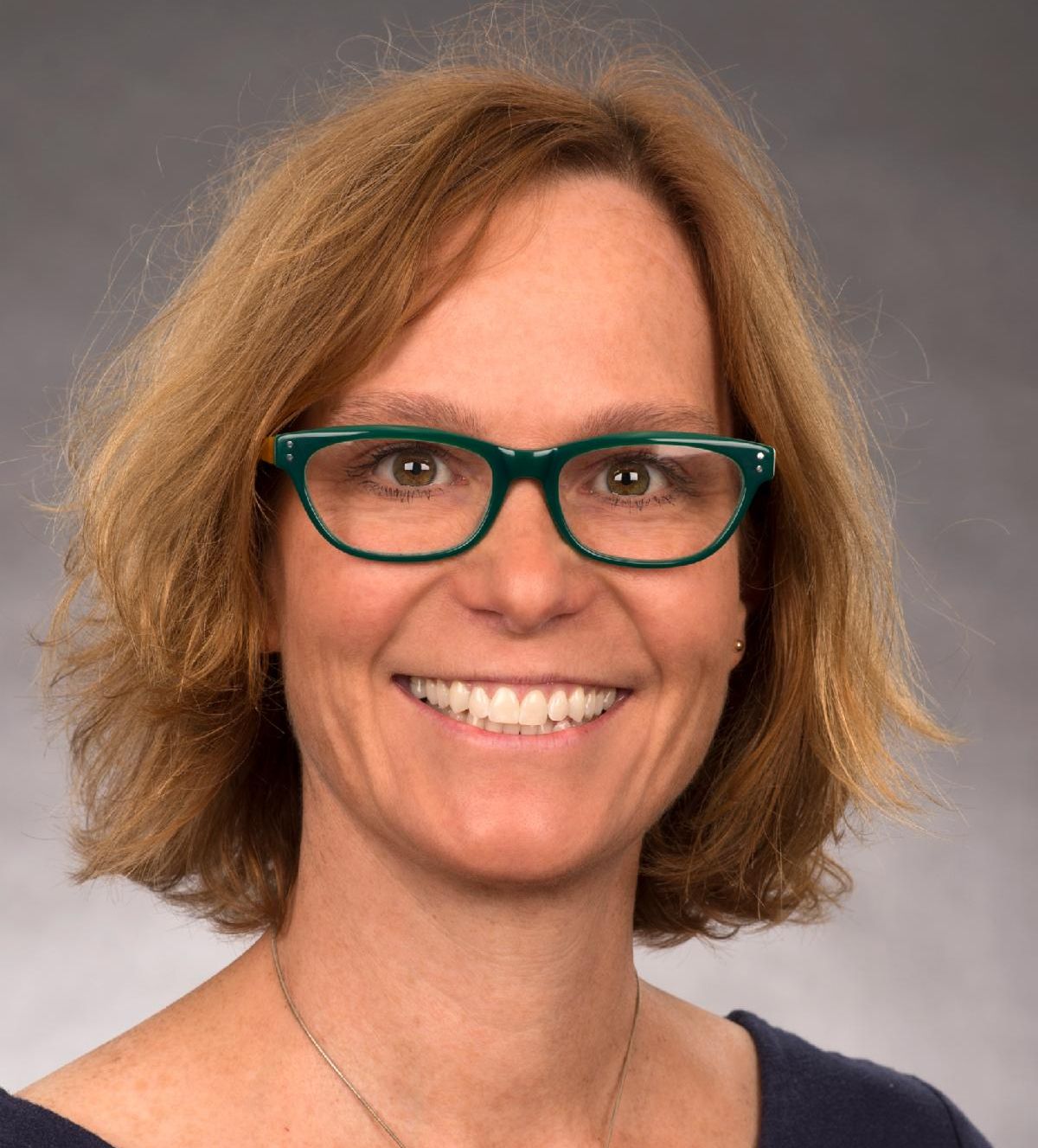 headshot of Donna Lybecker