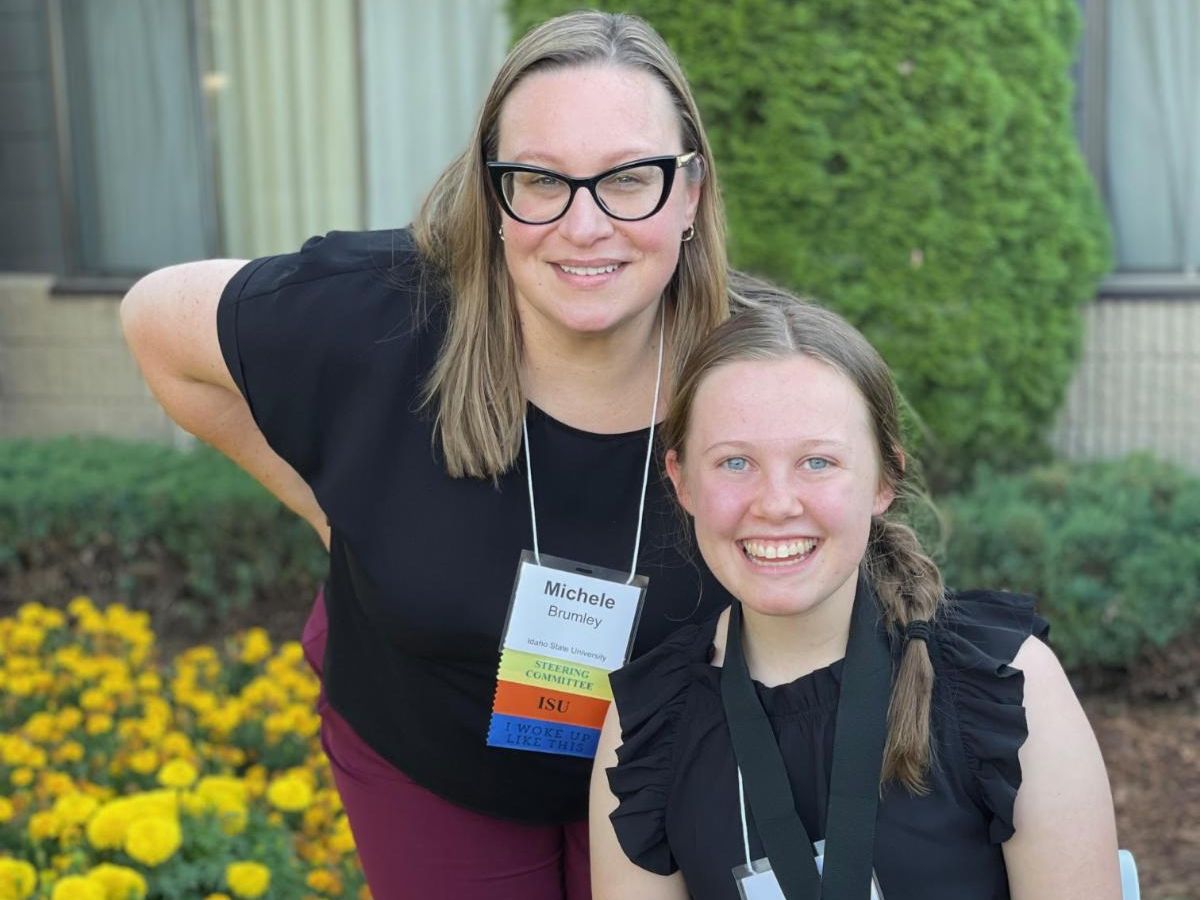 Michele and Liv headshotz