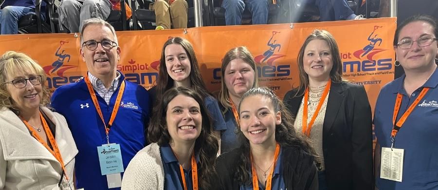 Group photo From L to R Kandi Turley Ames Jason Bohne Olivia Gummersall Laura Schuhmann Elisabeth Curtis Virginia Brocksom Front Melissa Lee Tiffany Peterson