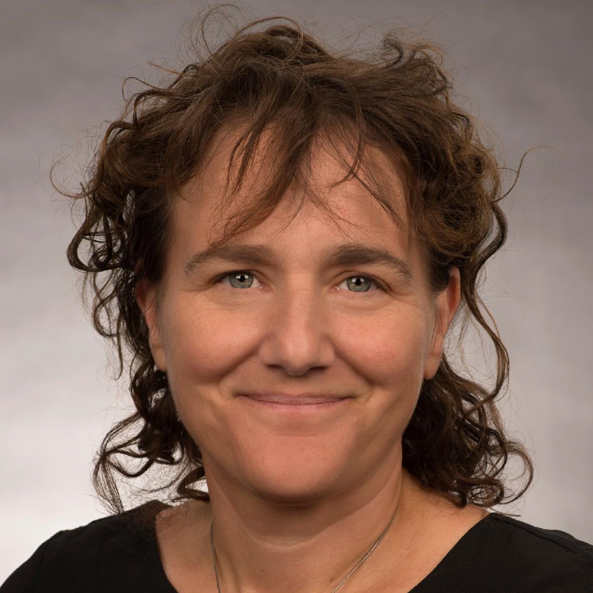 Headshot of Laura Ahola-Young