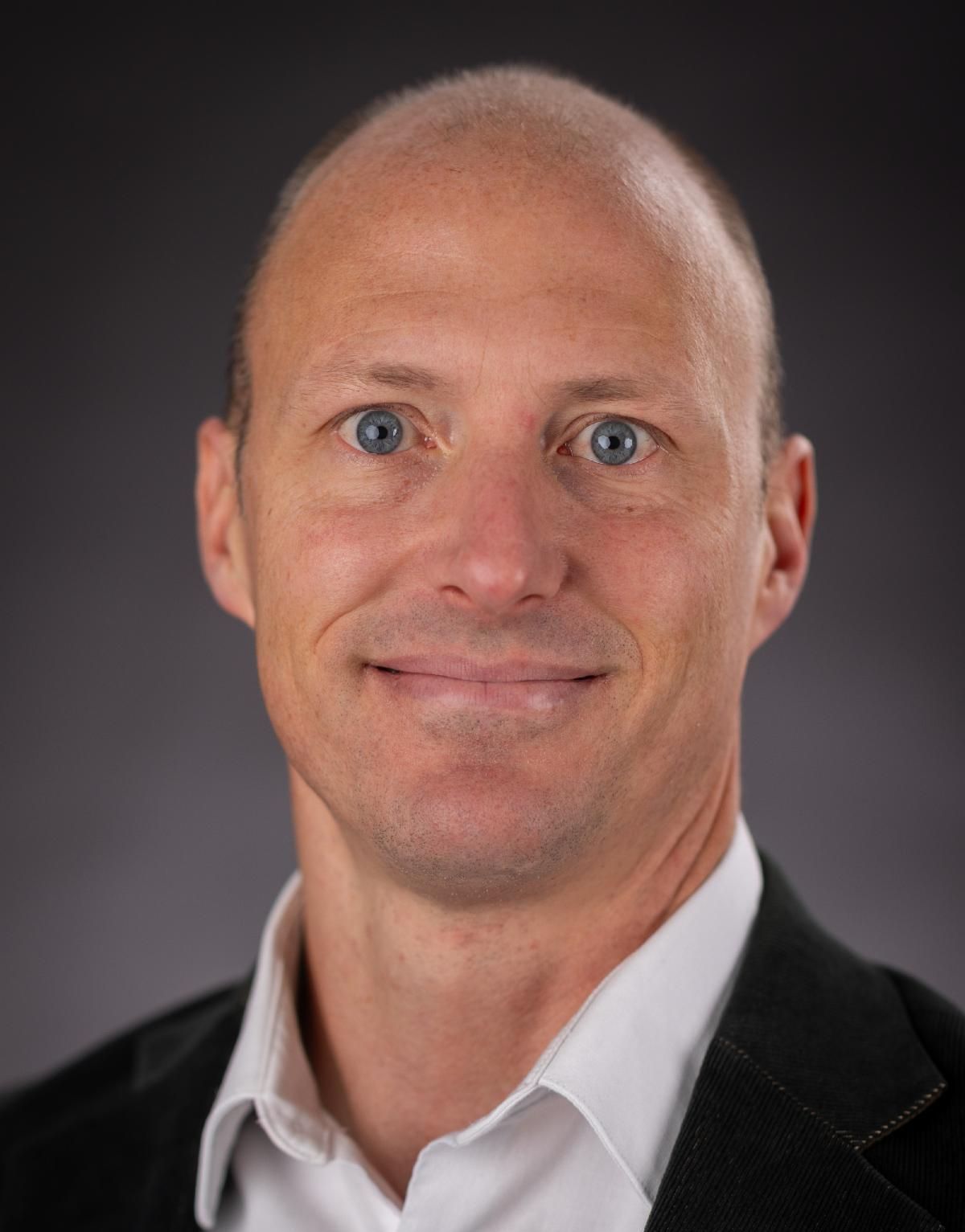 headshot of dr. swift