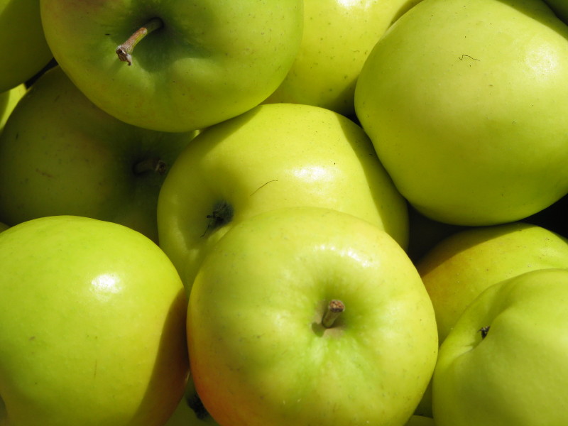 green apples