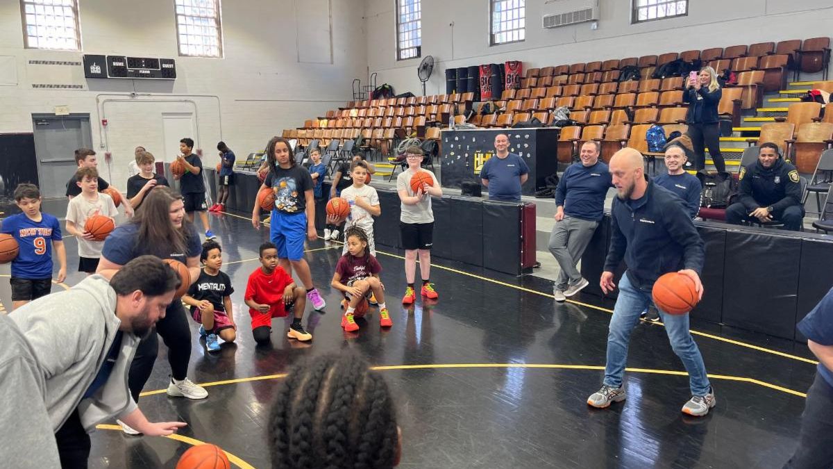 Hood's House of Hoops | Basketball