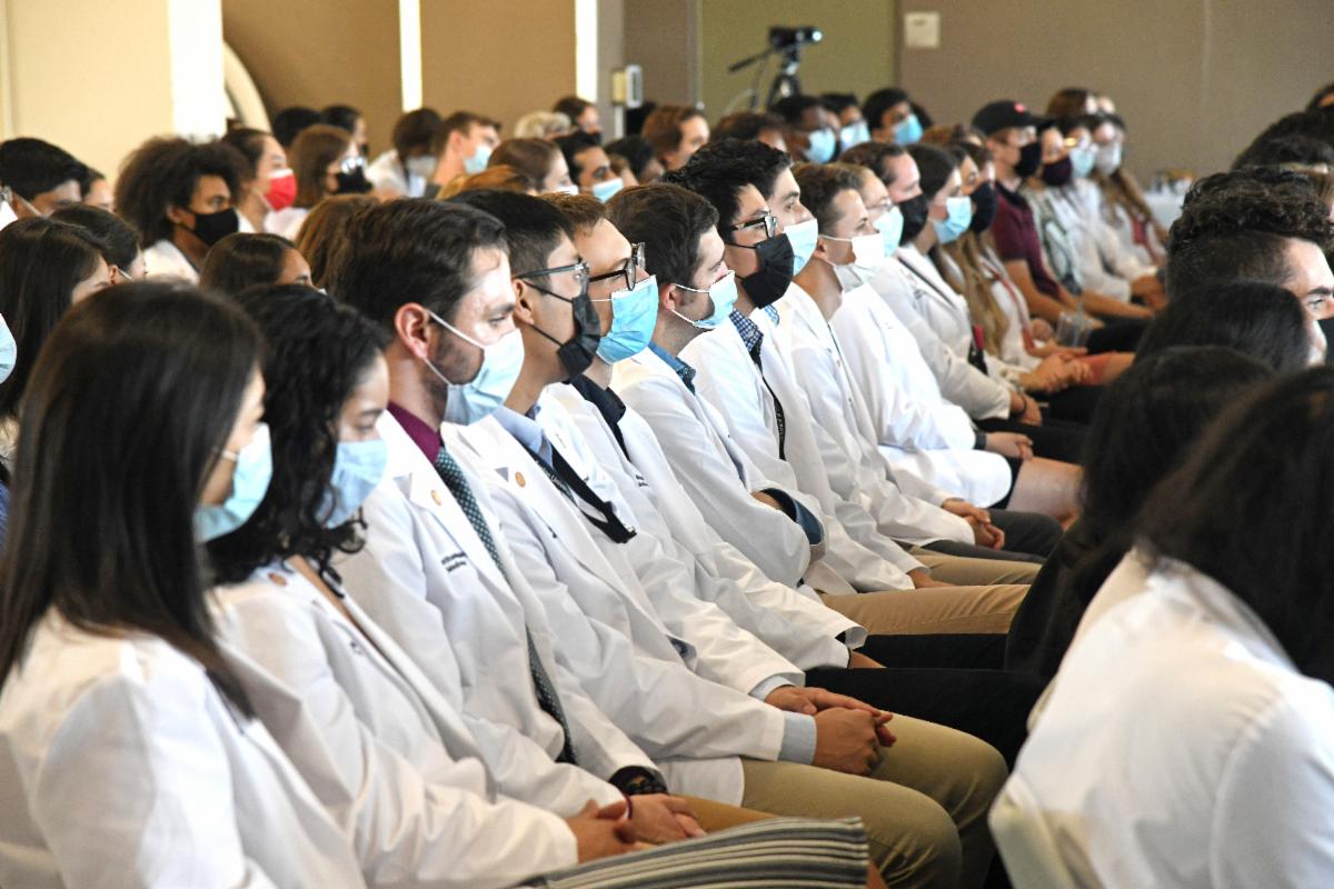 Students attending Standfield Memorial doctoring lecture