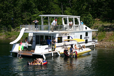 bt-houseboat2.jpg