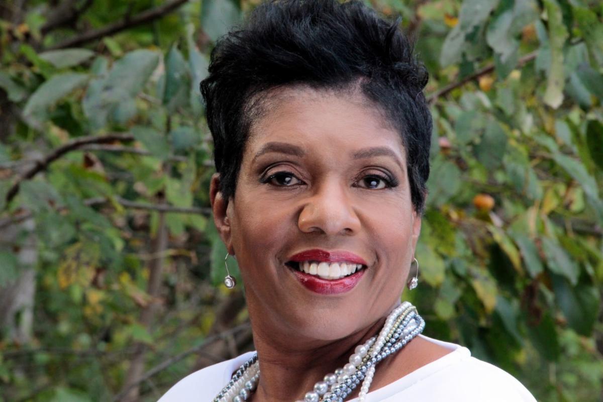 Head shot for Dannette R. Smith