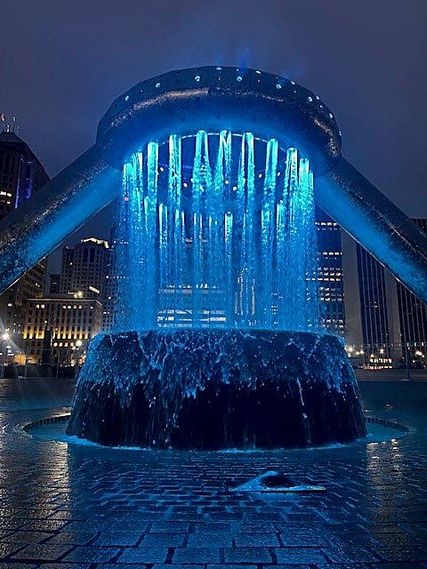 Dodge fountain in Detroits Hart Plaza 