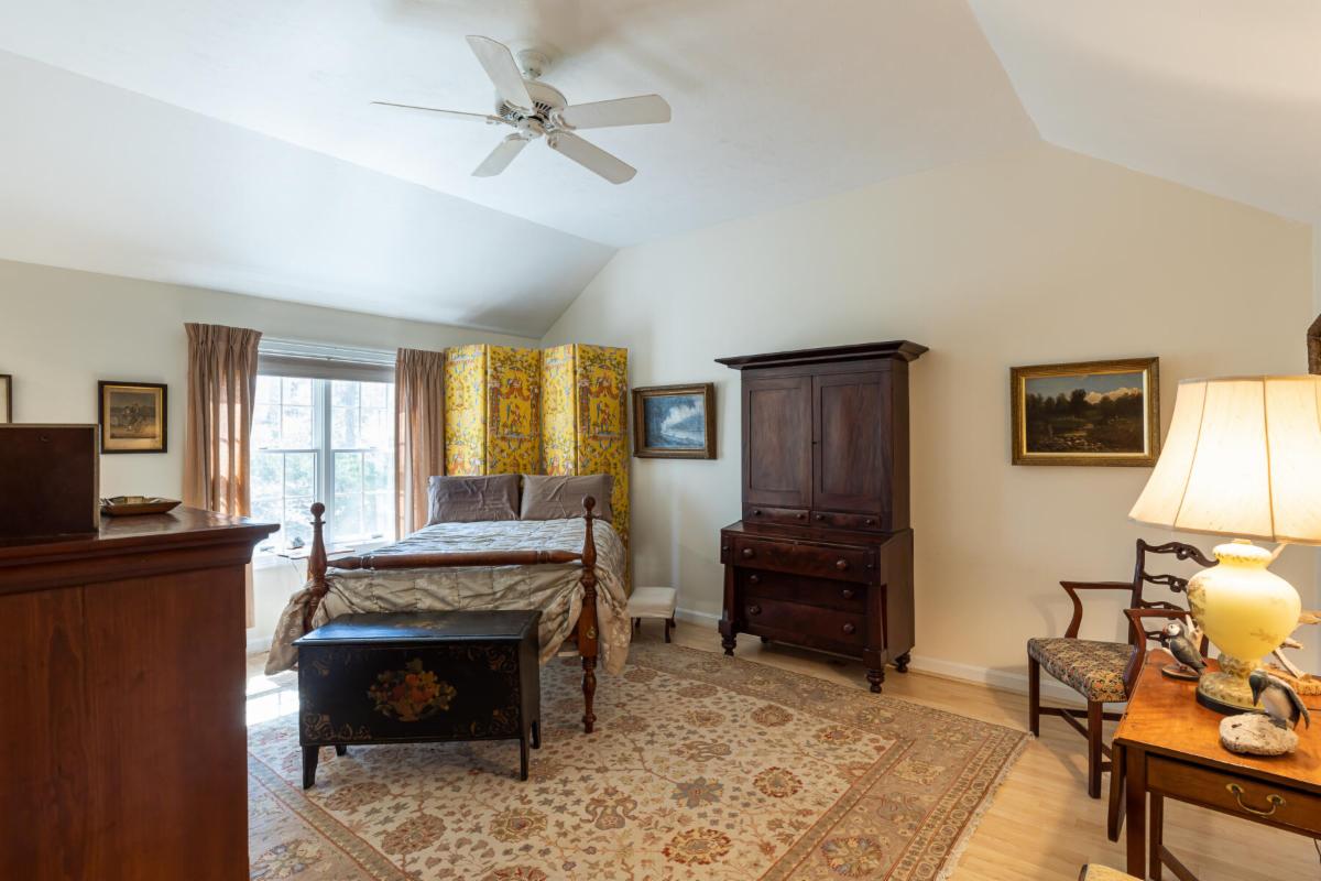 Beautiful Townhouse in Stratford Ponds!