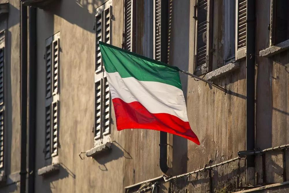 History_of_the_Italian_Flag.jpg_2x.jpg