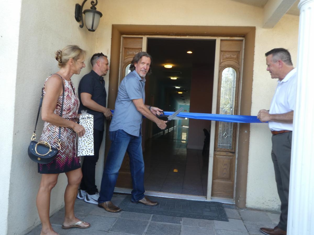 Kevin Wachs ribbon cutting at Casa de Vida