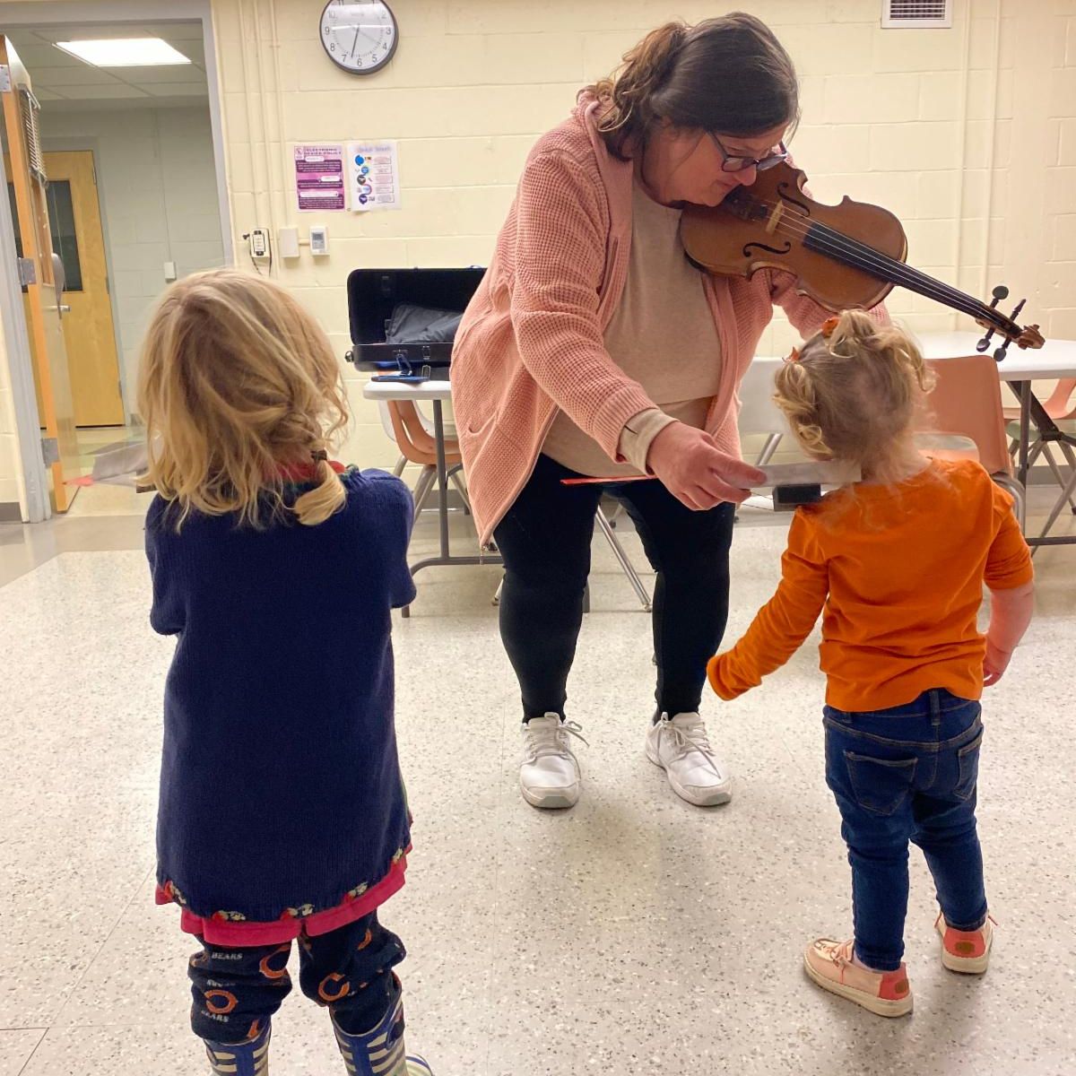 WeeViolinstudents.jpg