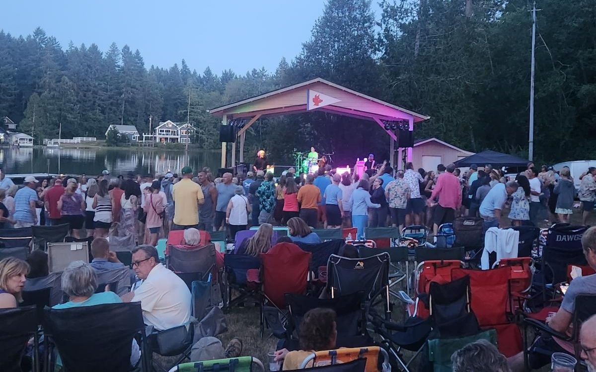 🌞 August Wavelengths 🛥️