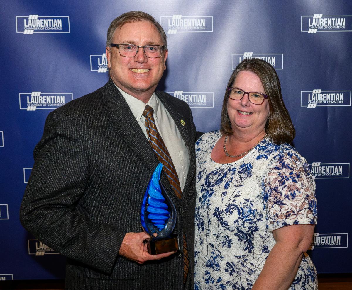 North St. Louis County Habitat for Humanity accepts Nonprofit of the Year