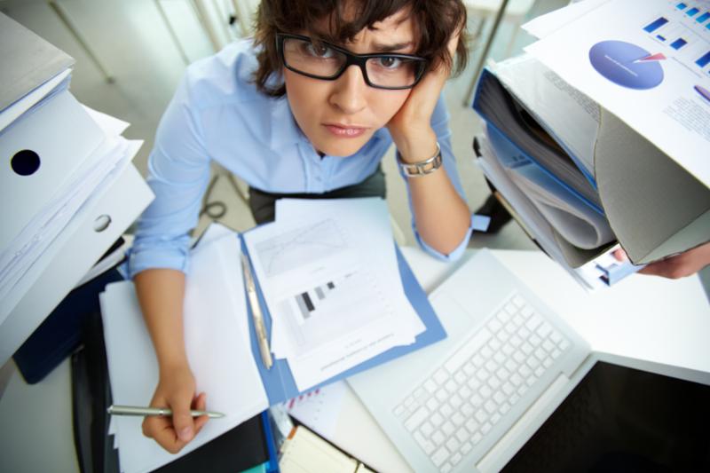 confused_female_accountant.jpg