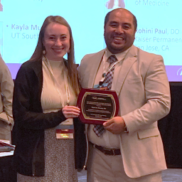 Dr Kayla Murphy is awarded a Psychiatric Educator Award