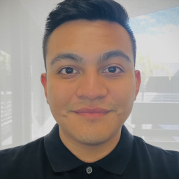 Head and shoulders photo of Isaias Borbon