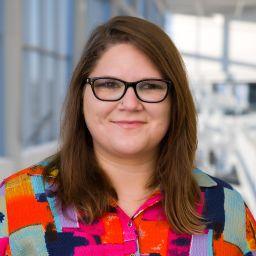 Head and shoulders photo of Dr Alyssa Shaffner