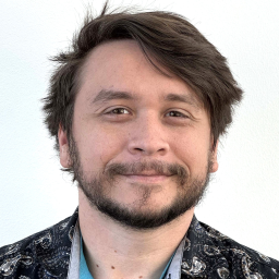 Head and shoulders photo of Bradley Cleaver