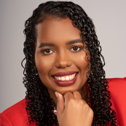 Head and shoulders photo of Dr Yosanly Cornelio