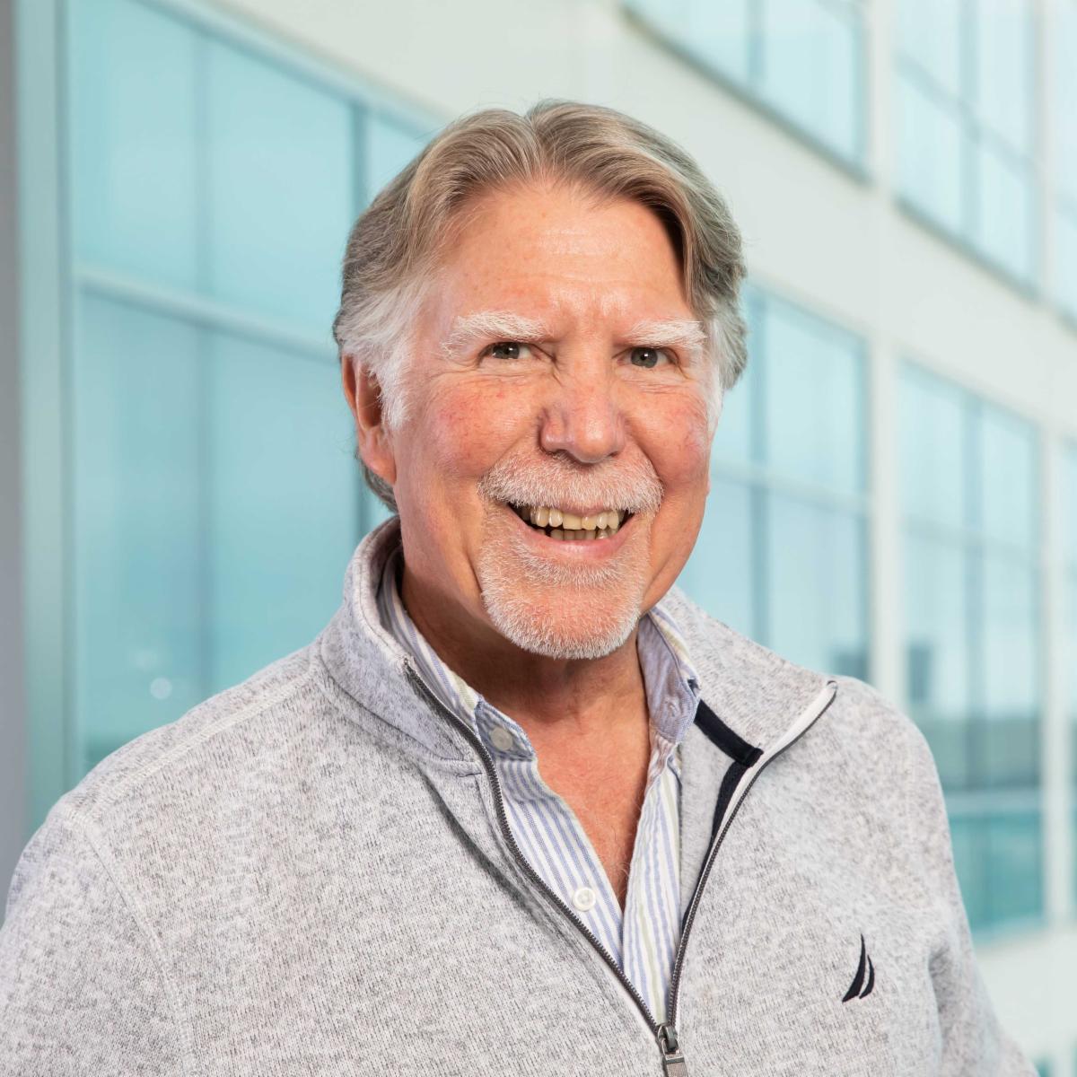 Headshot of Robert Greene