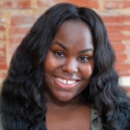 Head and shoulders photo of Jasmine Moore
