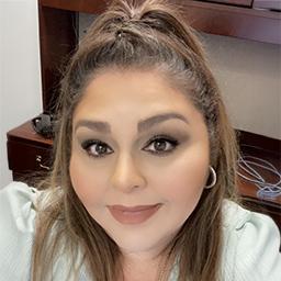 Head and shoulders photo of Martha Aguilar