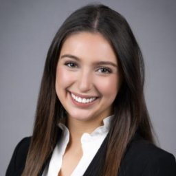 Headshot of Sophia Jones