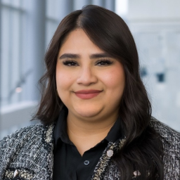 Head and shoulders photo of Gabriela Argueta