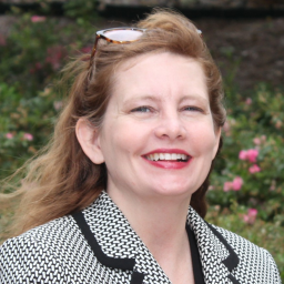 Head and shoulders photo of Tracey Moore
