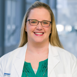 Head and shoulders photo of Dr Mallory Cash