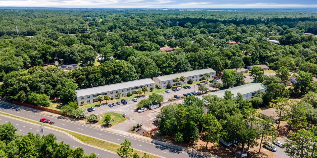 New Listing Willow Tree Apartments Milton, FL