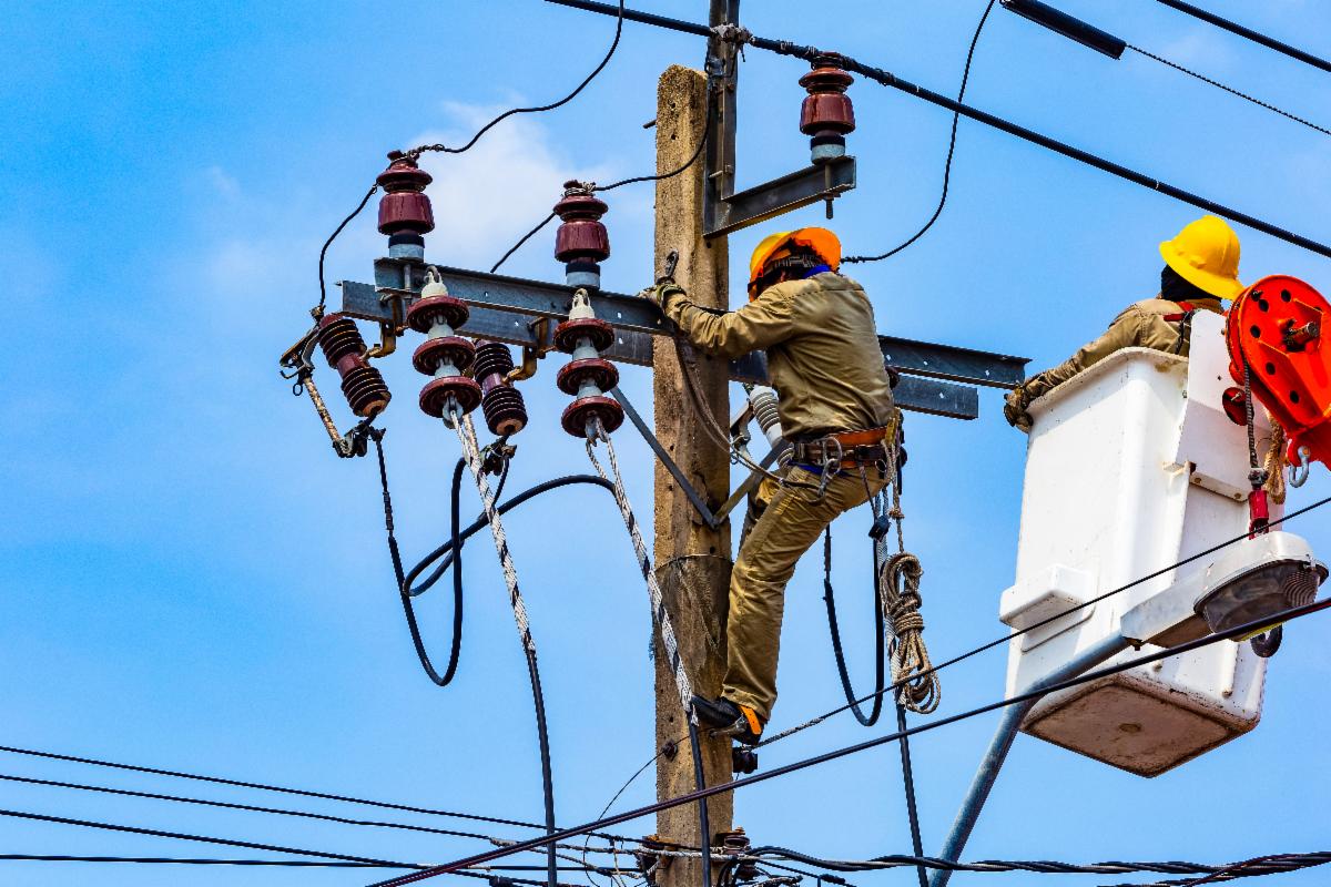 power lineman