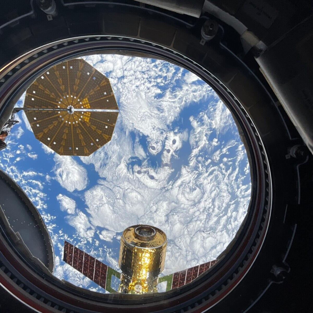 the HTV-X1 approaching the ISS with the Galápagos Islands in view.