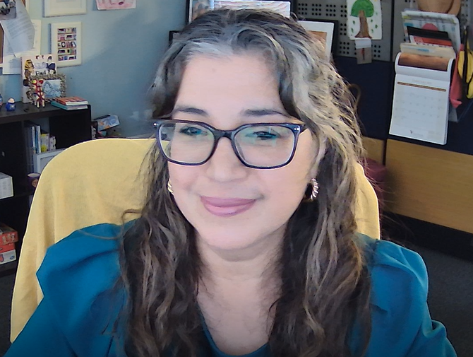 Diana Z. Pinto.png