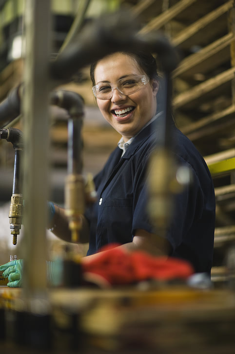 smiling_lady_worker.jpg