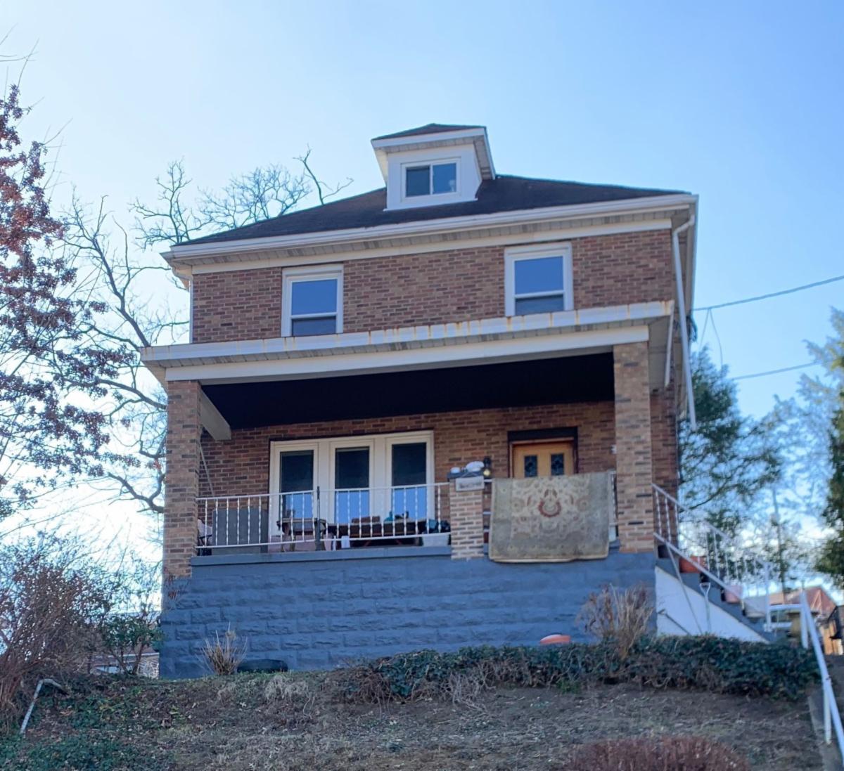 Deal of the Day BRENTWOOD FLIP OR RENTAL