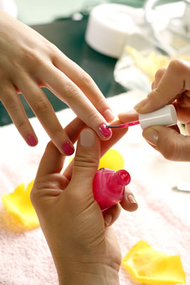 pink-manicure.jpg