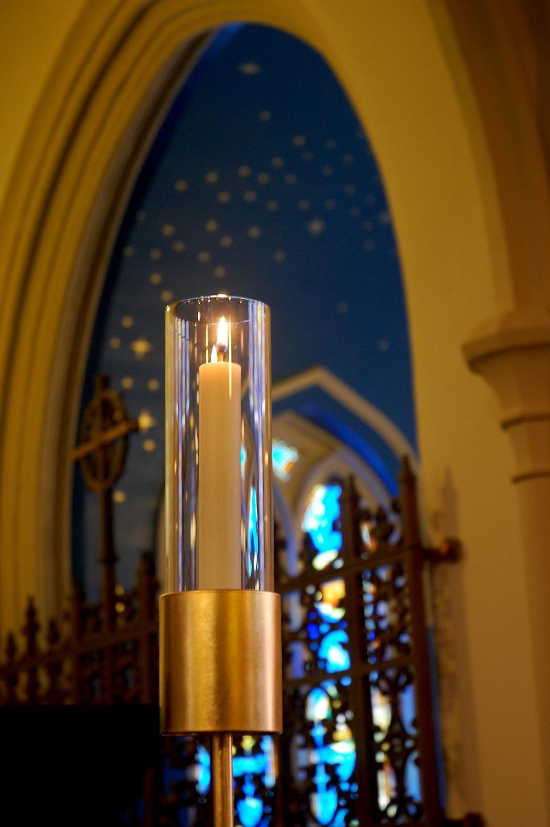 Choir lamp and Seibels Chapel