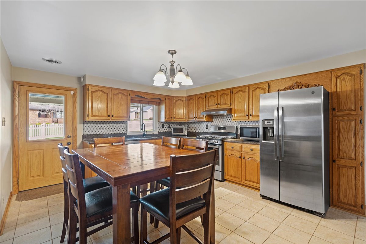 NEW LISTING IN CHARTIERS HOUSTON SCHOOL DISTRICT 221 THAD STREET