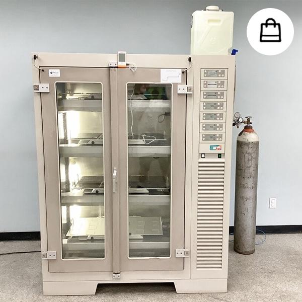 Adolf Kuhner Incubator Shaker CO2 ISF4-XC for sale