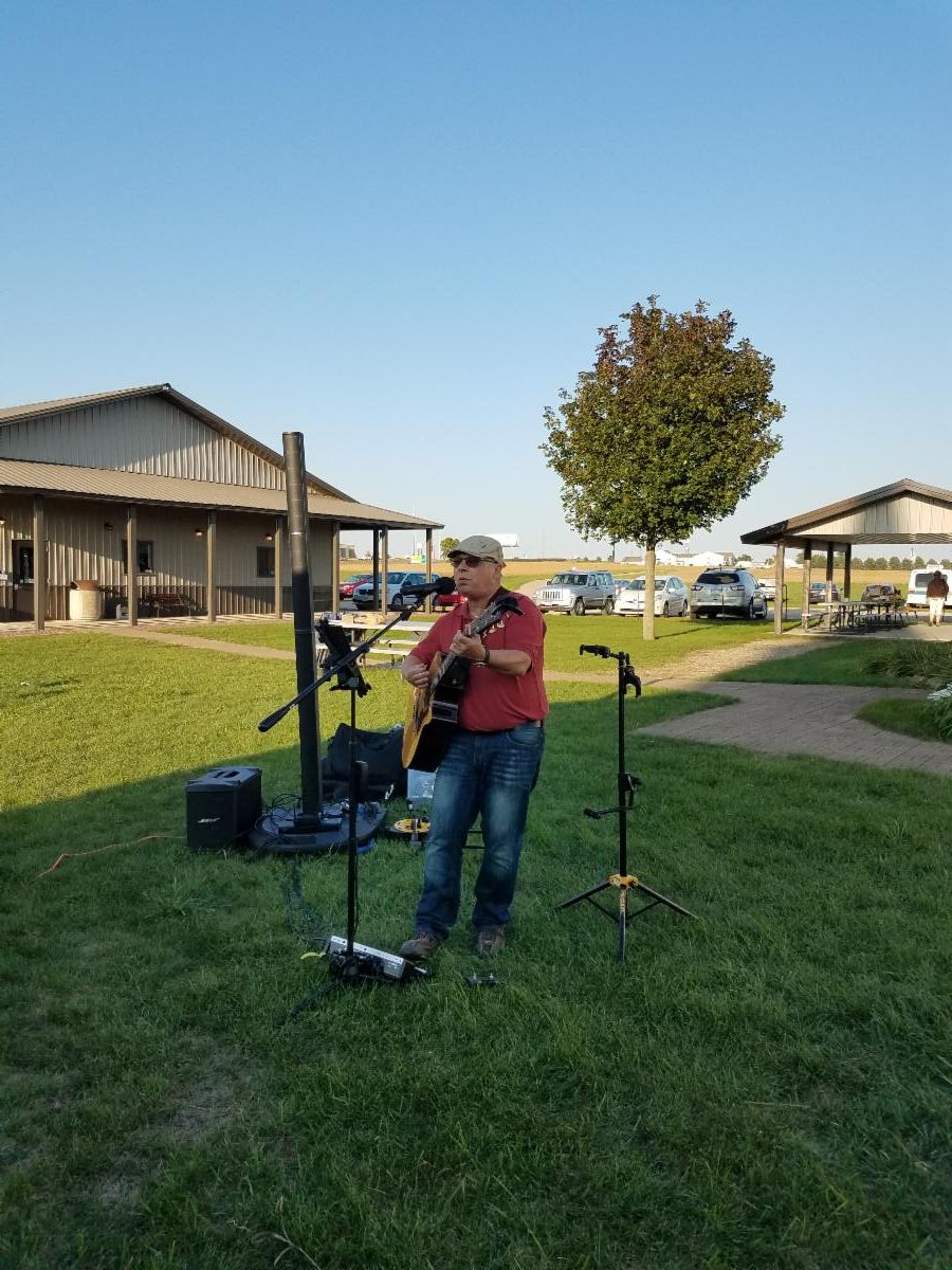 Musician Lynn Mullins