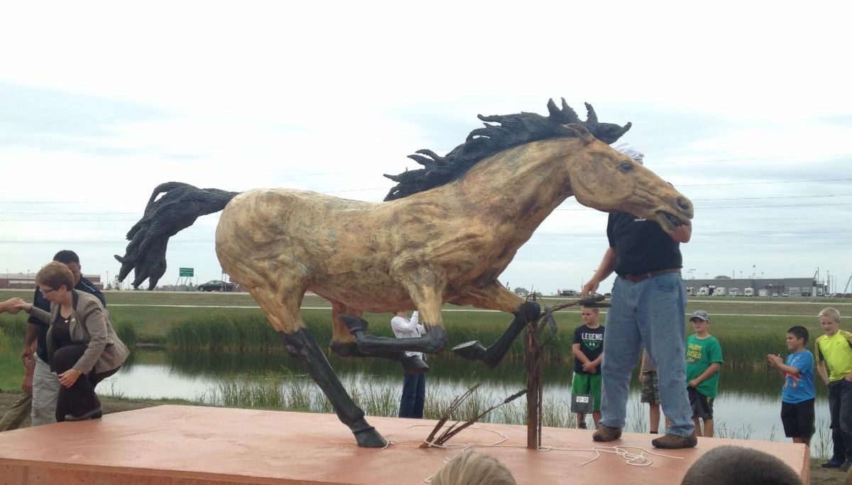 Mustang horse statue