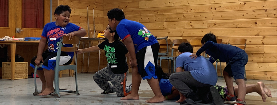 kids act in a play
